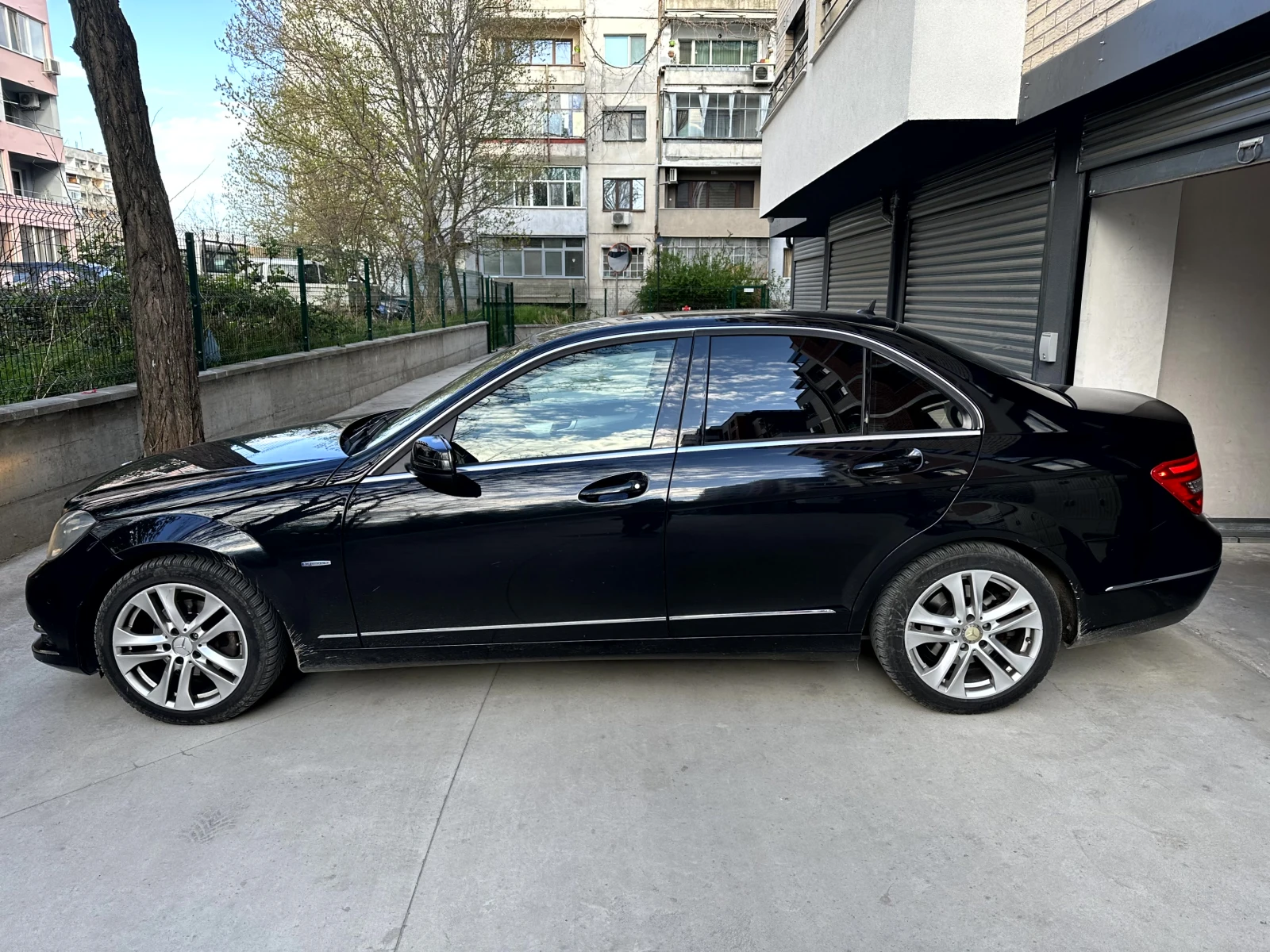 Mercedes-Benz C 220 AVANGARD, снимка 3 - Автомобили и джипове - 56727020