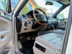 VW Touareg 3.0D/239HP* FACE LIFE* ПАНОРАМА* КАМЕРА* , снимка 7 - Автомобили и джипове - 53648968