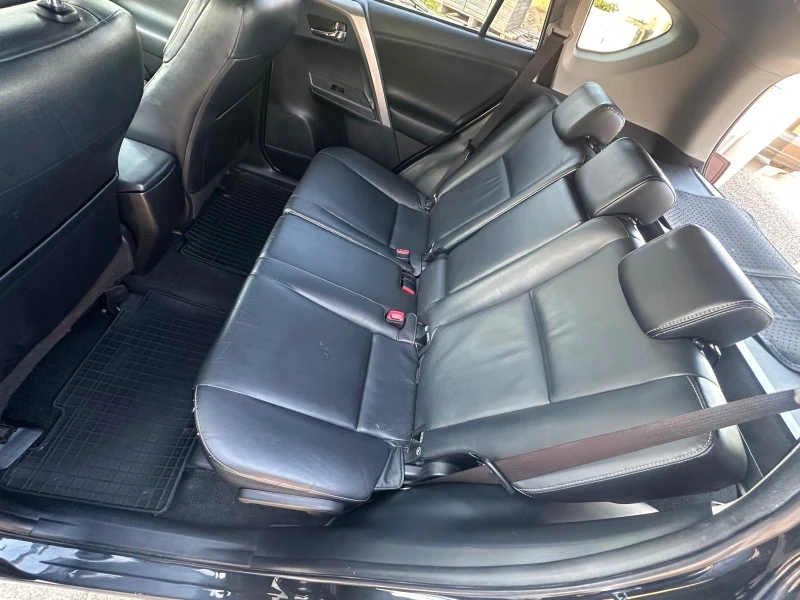 Toyota Rav4 AWD, снимка 13 - Автомобили и джипове - 51606674
