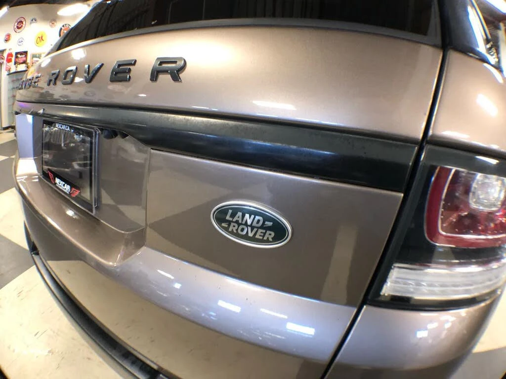 Land Rover Range Rover Sport * АВТО КРЕДИТ* ЦЕНА ДО БГ * СЕРВИЗНА ИСТОРИЯ *  - изображение 9