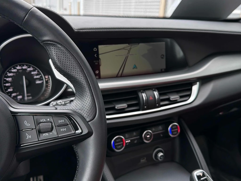 Alfa Romeo Stelvio * Veloce * 2 КЛЮЧА* ПАНО* НАВИ*  - изображение 10