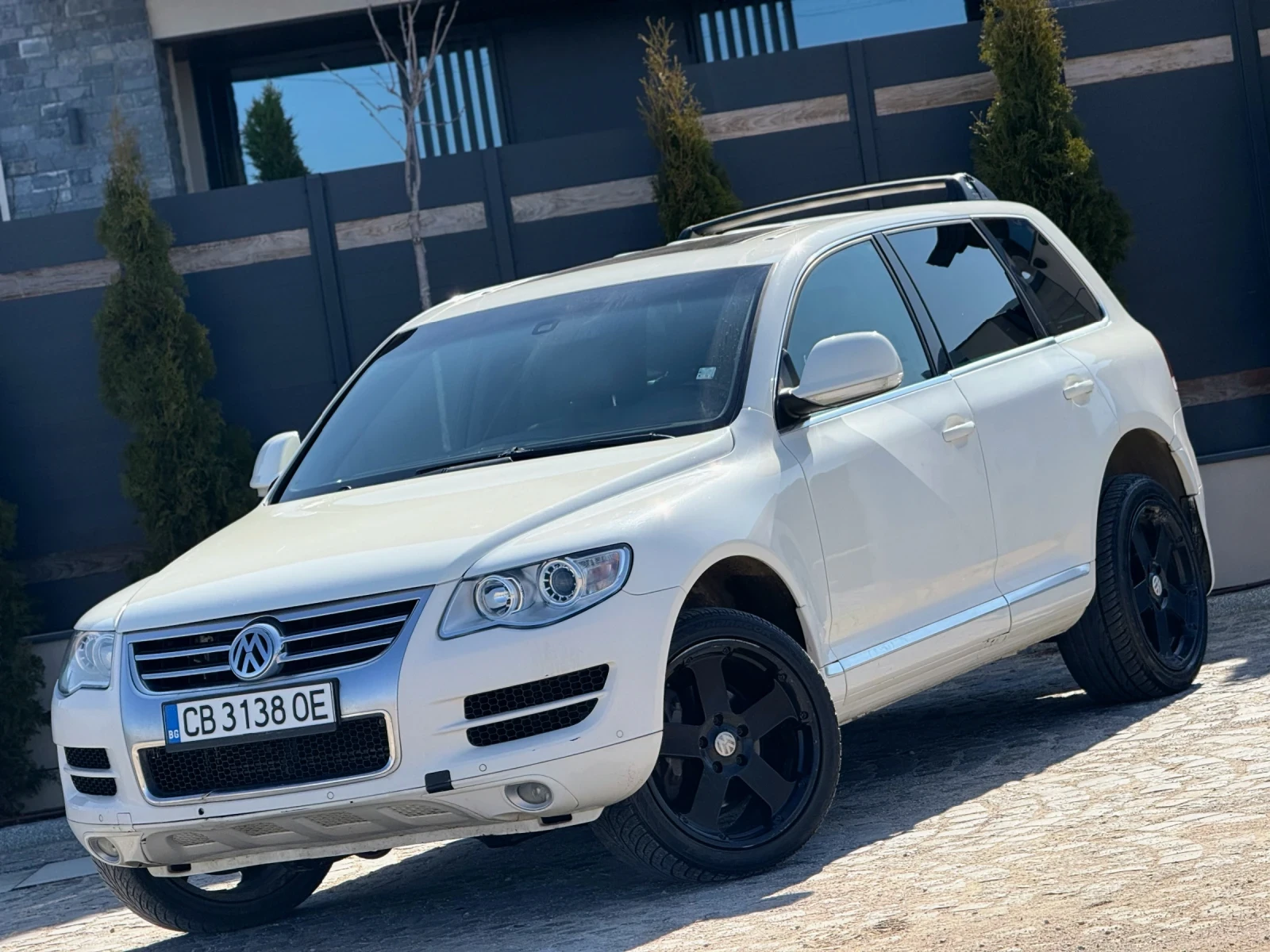 VW Touareg 3.0D/239HP* FACE LIFE* ПАНОРАМА* КАМЕРА*  - изображение 3