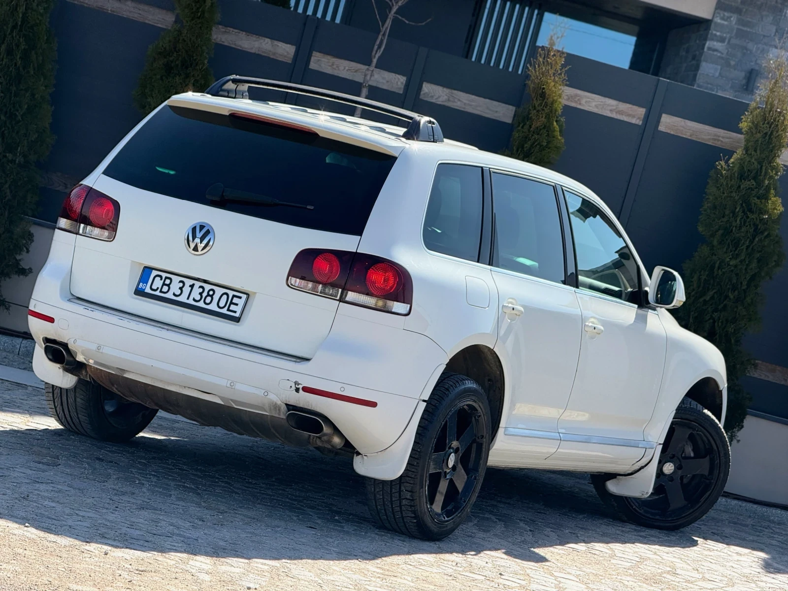 VW Touareg 3.0D/239HP* FACE LIFE* ПАНОРАМА* КАМЕРА*  - изображение 6