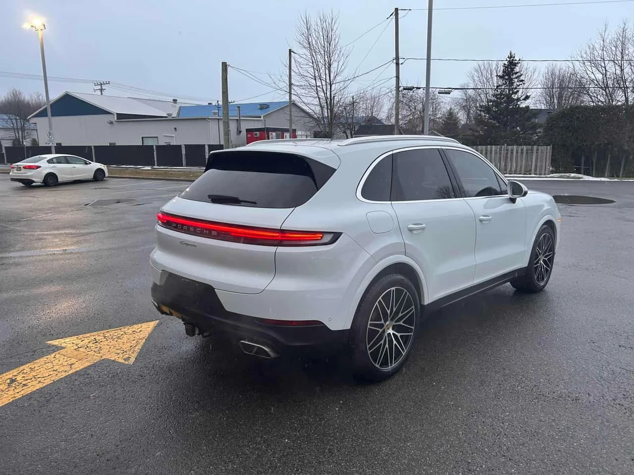 Porsche Cayenne  | AWD | DISTRONIC | CARFAX, снимка 4 - Автомобили и джипове - 53950924