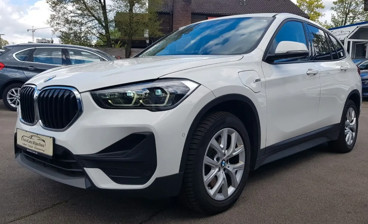 BMW X1 xDrive25e, снимка 3 - Автомобили и джипове - 54370843