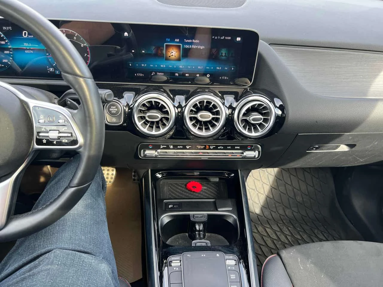Mercedes-Benz GLA 250 ПОДГРЕВИ * ПАНО * KEYLESS * CARFAX, снимка 9 - Автомобили и джипове - 54755365