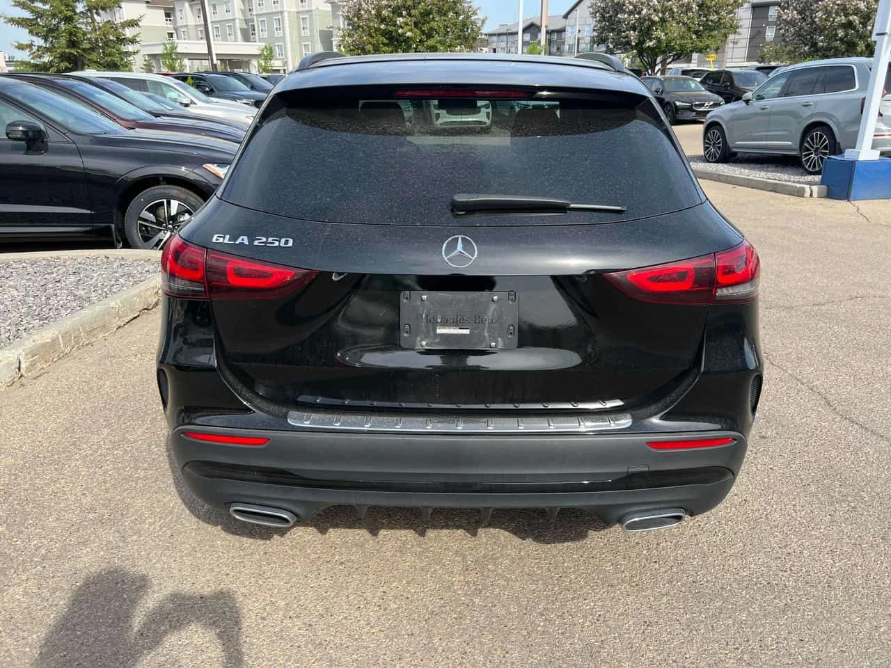 Mercedes-Benz GLA 250 ПОДГРЕВИ * ПАНО * KEYLESS * CARFAX, снимка 4 - Автомобили и джипове - 54755365