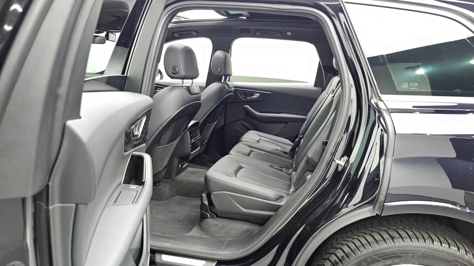 Audi Q7 DIS* 360* Matrix* Pano* , снимка 13 - Автомобили и джипове - 56083481