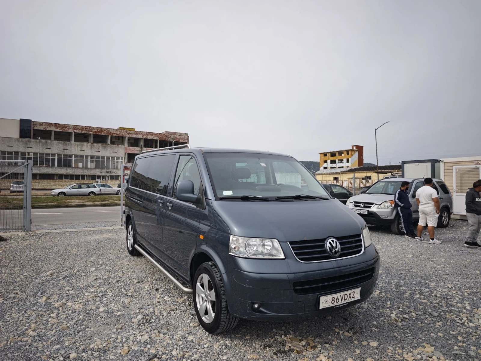 VW T5 2.5, снимка 3 - Бусове и автобуси - 56227875