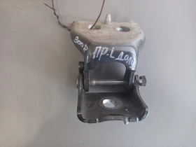 Панта врата предна лява долна Пежо 3008