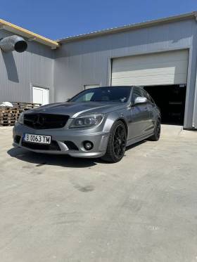 Mercedes-Benz C 63 AMG, снимка 2