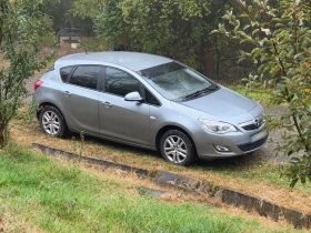 Opel Astra 1.4 Бензин 93 000 км, снимка 1