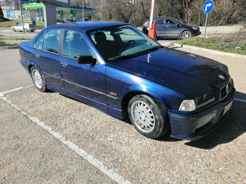 BMW 320 320I, снимка 9 - Автомобили и джипове - 46139632