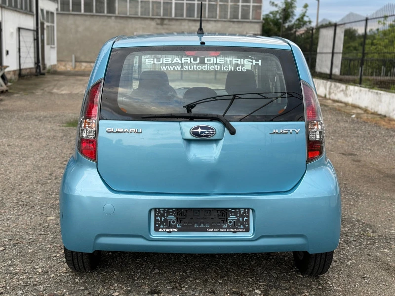 Subaru Justy 1.0, снимка 8 - Автомобили и джипове - 46461910