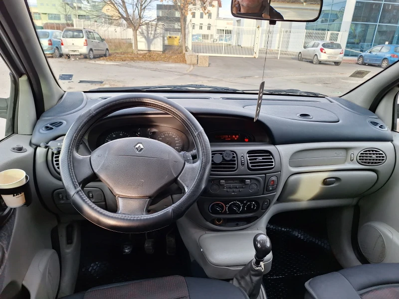 Renault Scenic, снимка 7 - Автомобили и джипове - 48043524