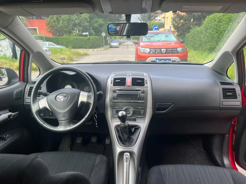 Toyota Auris, снимка 11 - Автомобили и джипове - 48142469