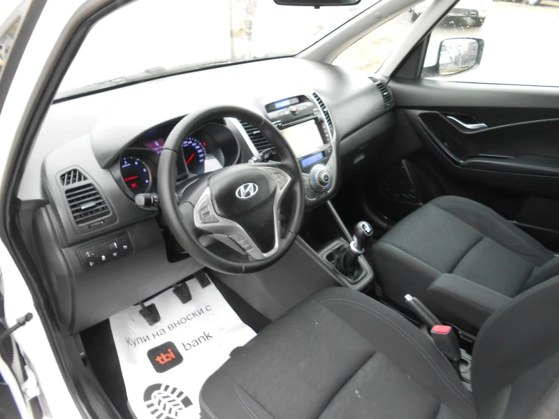 Hyundai Ix20 1.4d-Euro-5B-6sk-Navi-Kamera, снимка 13 - Автомобили и джипове - 48196128