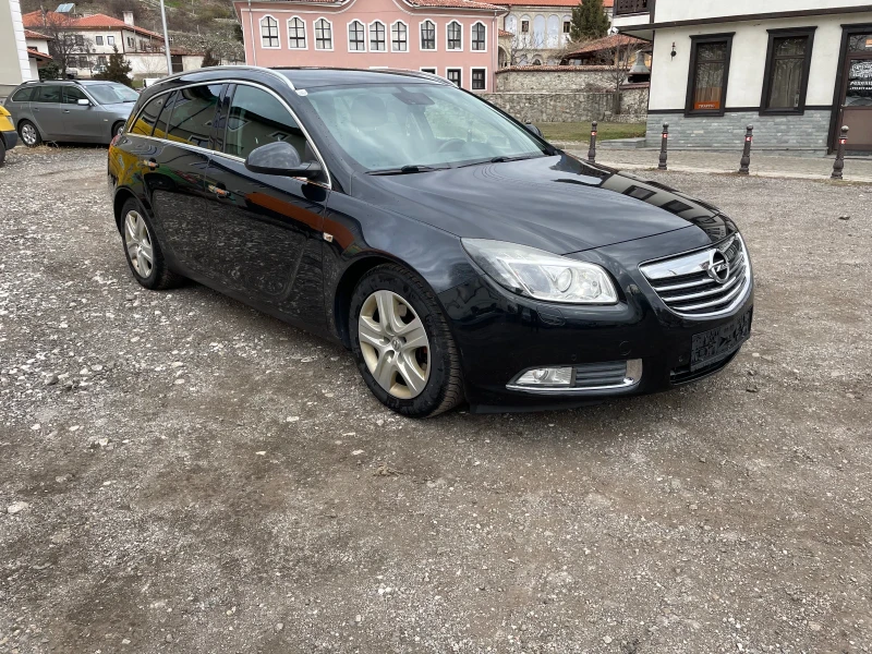 Opel Insignia 2.0CDTI SPORTS TOURER , снимка 1 - Автомобили и джипове - 48810402