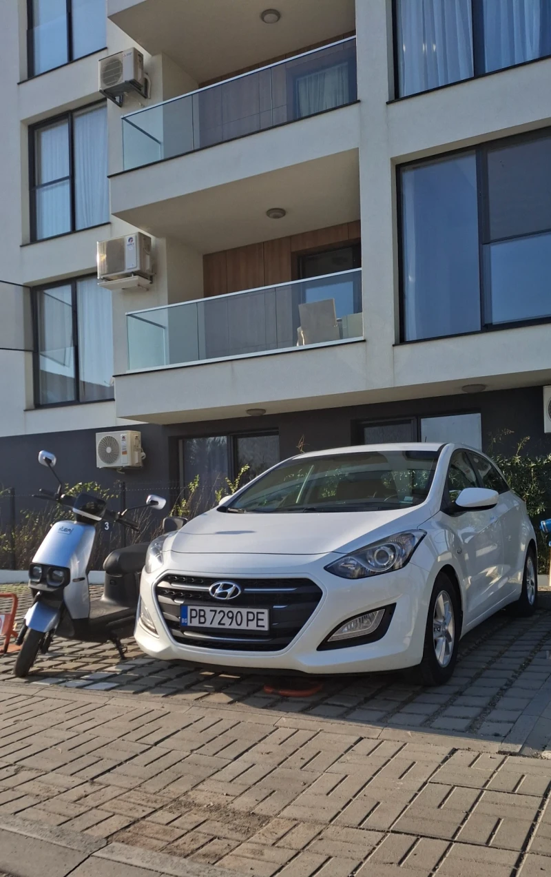 Hyundai I30 1.6 CRDI / Facelift / 110 кс / Euro 6 , снимка 17 - Автомобили и джипове - 50078501