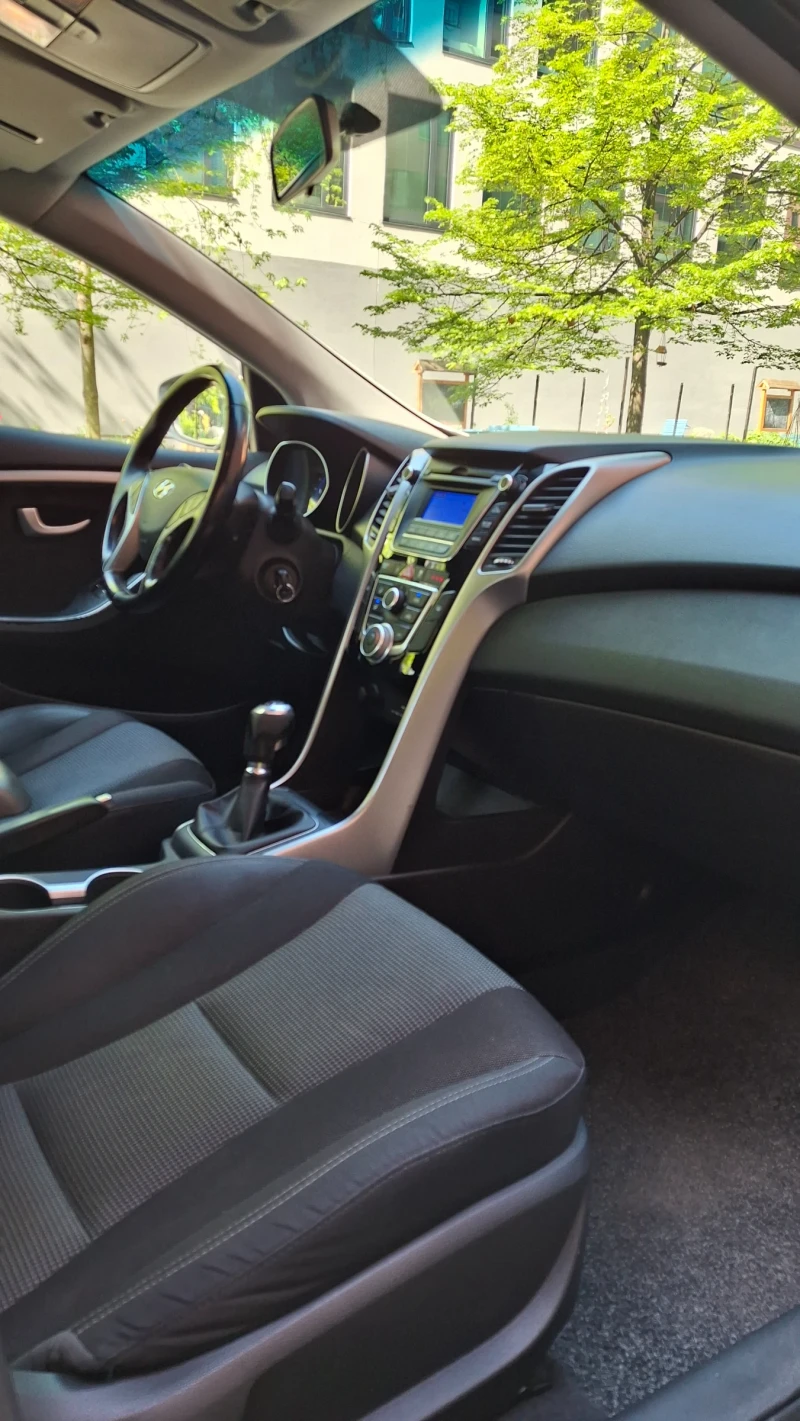 Hyundai I30 1.6 CRDI / Facelift / 110 кс / Euro 6 , снимка 10 - Автомобили и джипове - 50078501