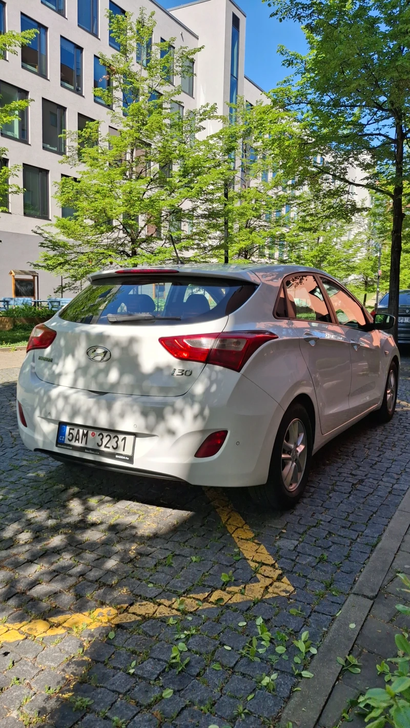 Hyundai I30 1.6 CRDI / Facelift / 110 кс / Euro 6 , снимка 5 - Автомобили и джипове - 50078501