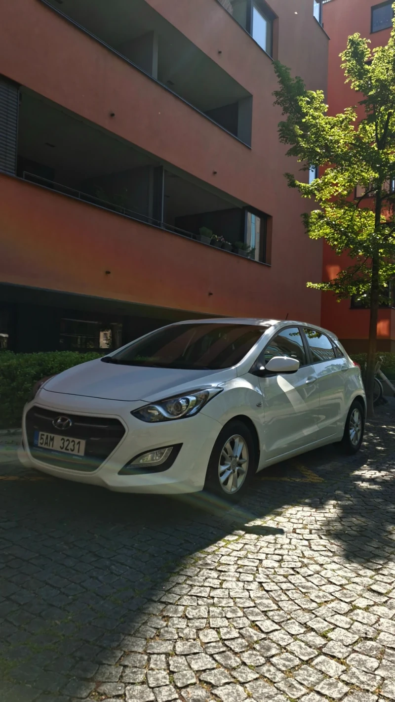 Hyundai I30 1.6 CRDI / Facelift / 110 кс / Euro 6 , снимка 2 - Автомобили и джипове - 50078501