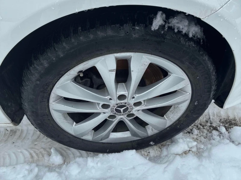 Mercedes-Benz C 300 * CARFAX * ЦЕНА ДО БГ, снимка 14 - Автомобили и джипове - 53174707