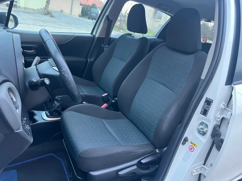 Toyota Yaris NAVI KAMERA 6 ск. , снимка 8 - Автомобили и джипове - 53263167
