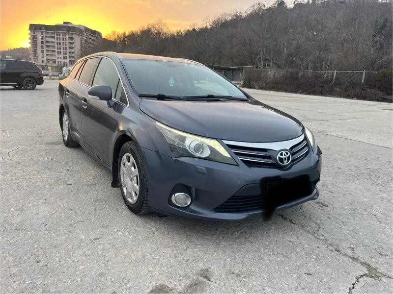 Toyota Avensis 2.0 D4D camera navi csenon 