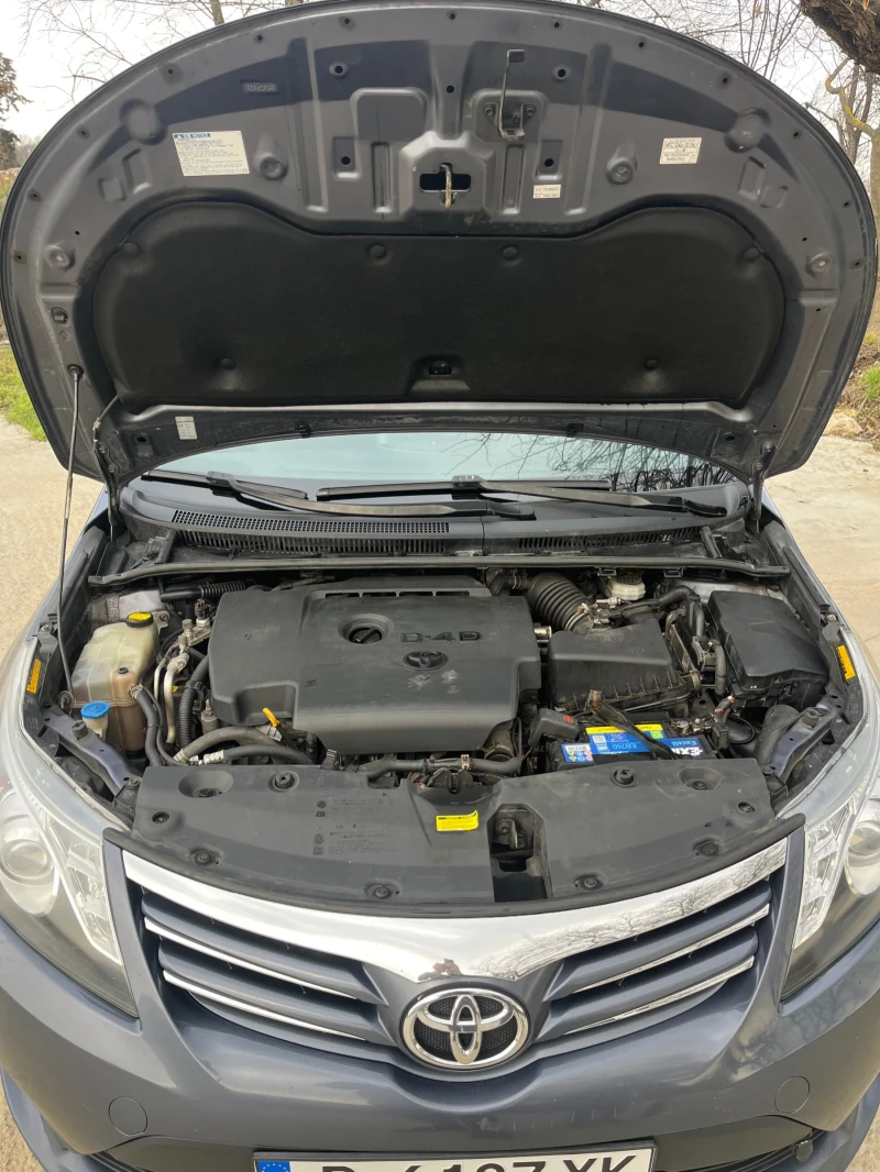 Toyota Avensis 2.0 D4D camera navi csenon , снимка 14 - Автомобили и джипове - 53289046