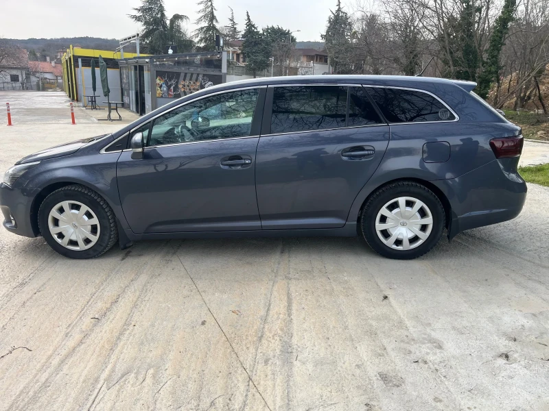 Toyota Avensis 2.0 D4D camera navi csenon , снимка 8 - Автомобили и джипове - 53289046