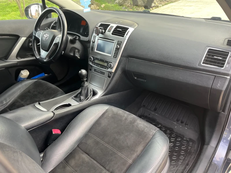 Toyota Avensis 2.0 D4D camera navi csenon , снимка 13 - Автомобили и джипове - 53289046