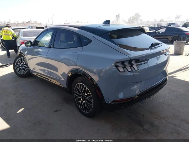 Ford Mustang Mach-E Premium RWD, снимка 3 - Автомобили и джипове - 55127076