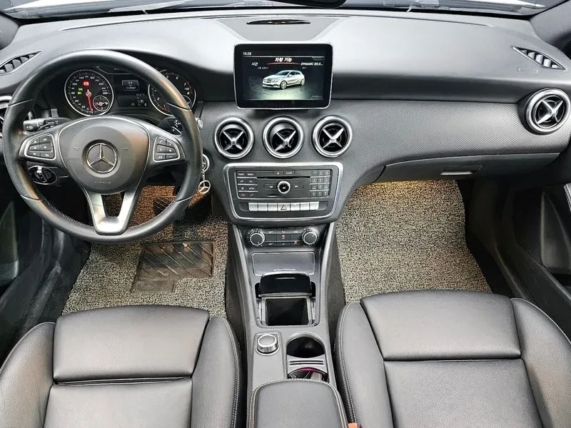 Mercedes-Benz A 200 W176, снимка 7 - Автомобили и джипове - 55610225