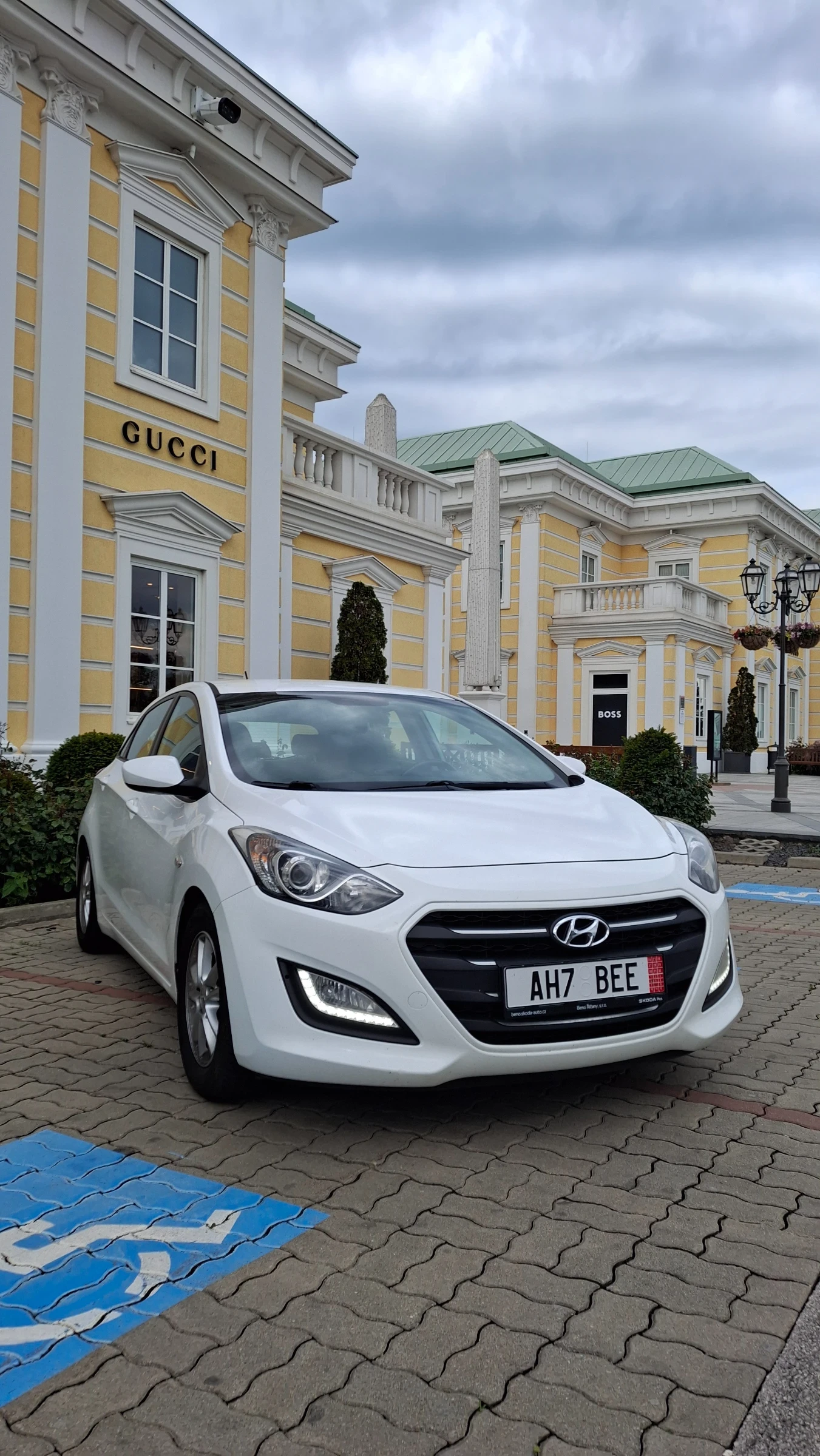 Hyundai I30 1.6 CRDI / Facelift / 110  / Euro 6  | Mobile.bg   16
