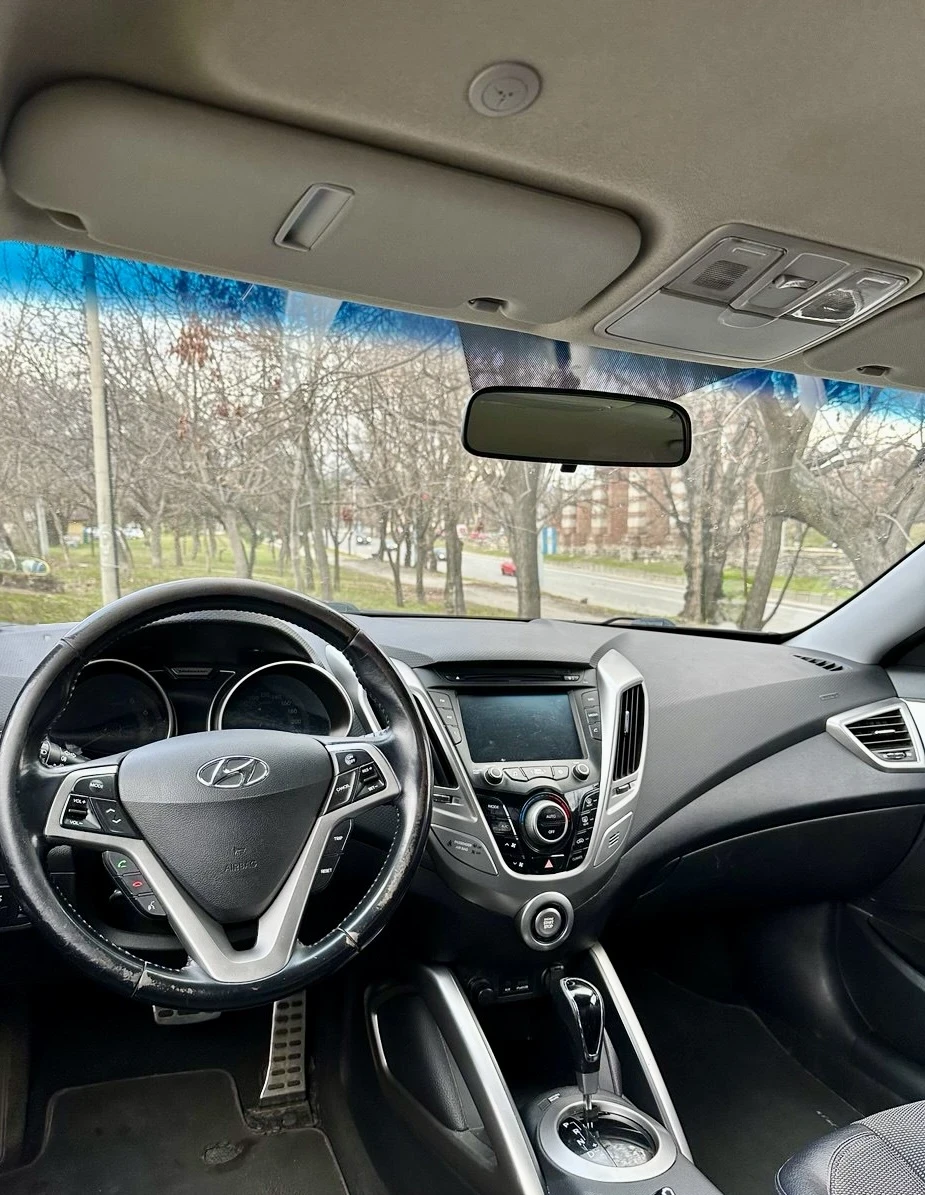 Hyundai Veloster   - изображение 8