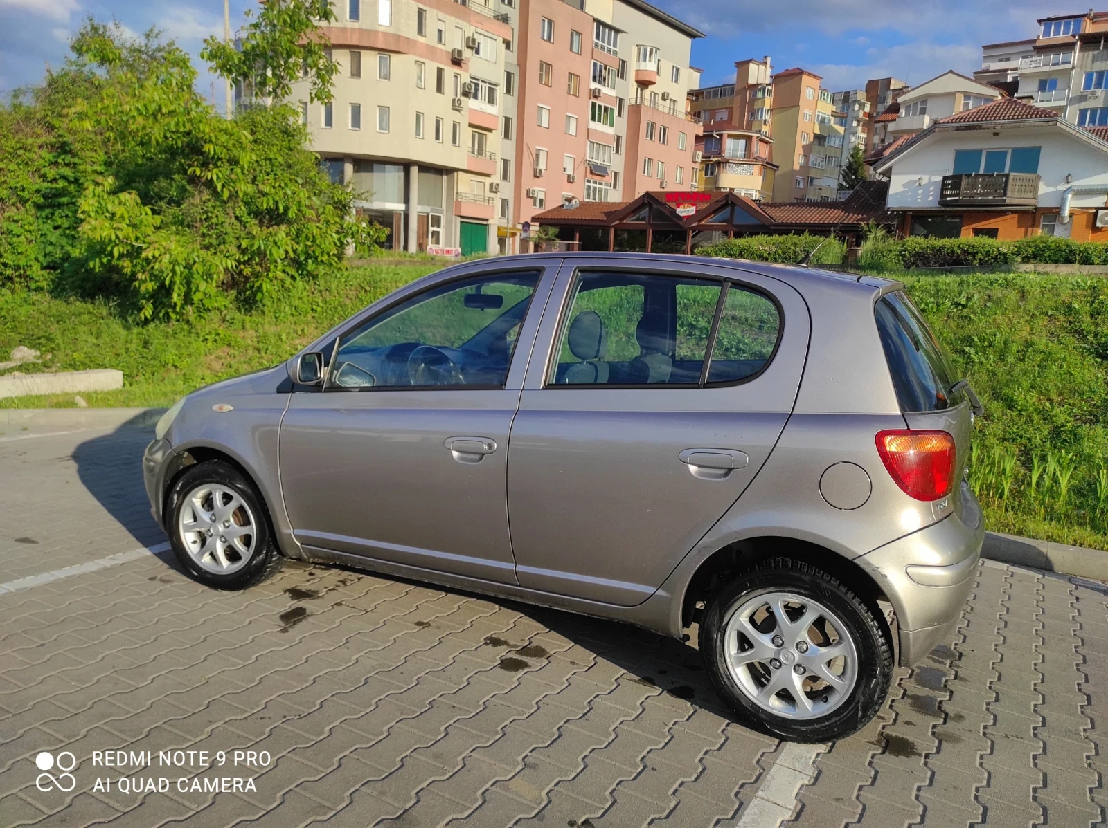 Toyota Yaris  - изображение 4