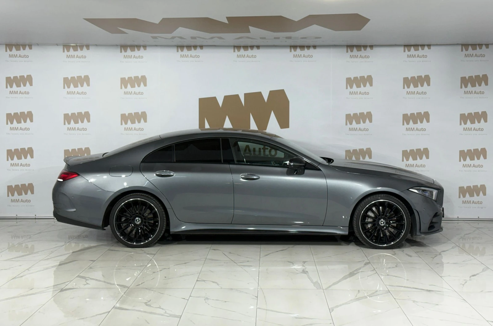 Mercedes-Benz CLS 450 AMG* 4Matic* Burmester* Вентилация* Burmester* Pan - изображение 3