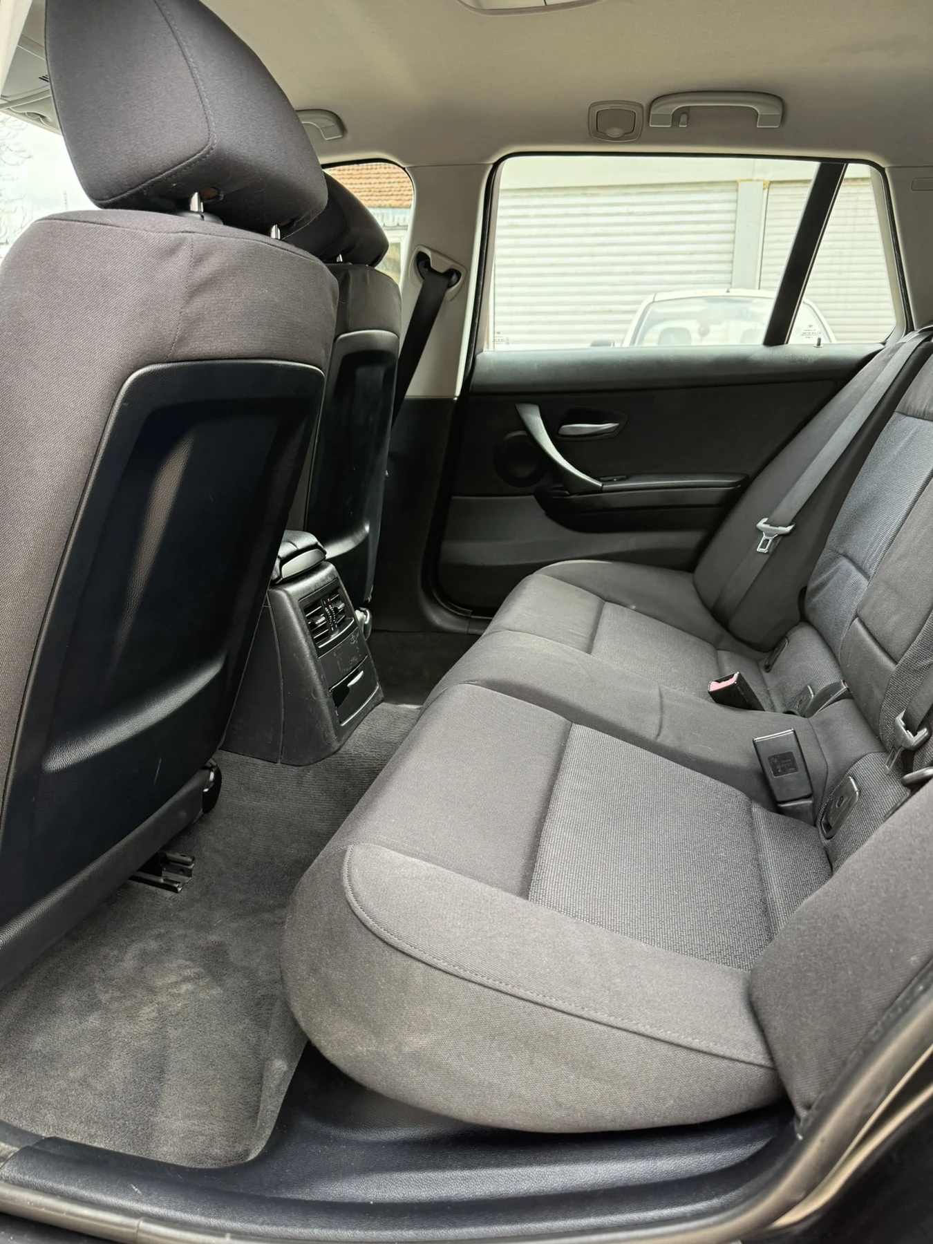 BMW 320 2.0 D 163 к.с., снимка 14 - Автомобили и джипове - 53935364