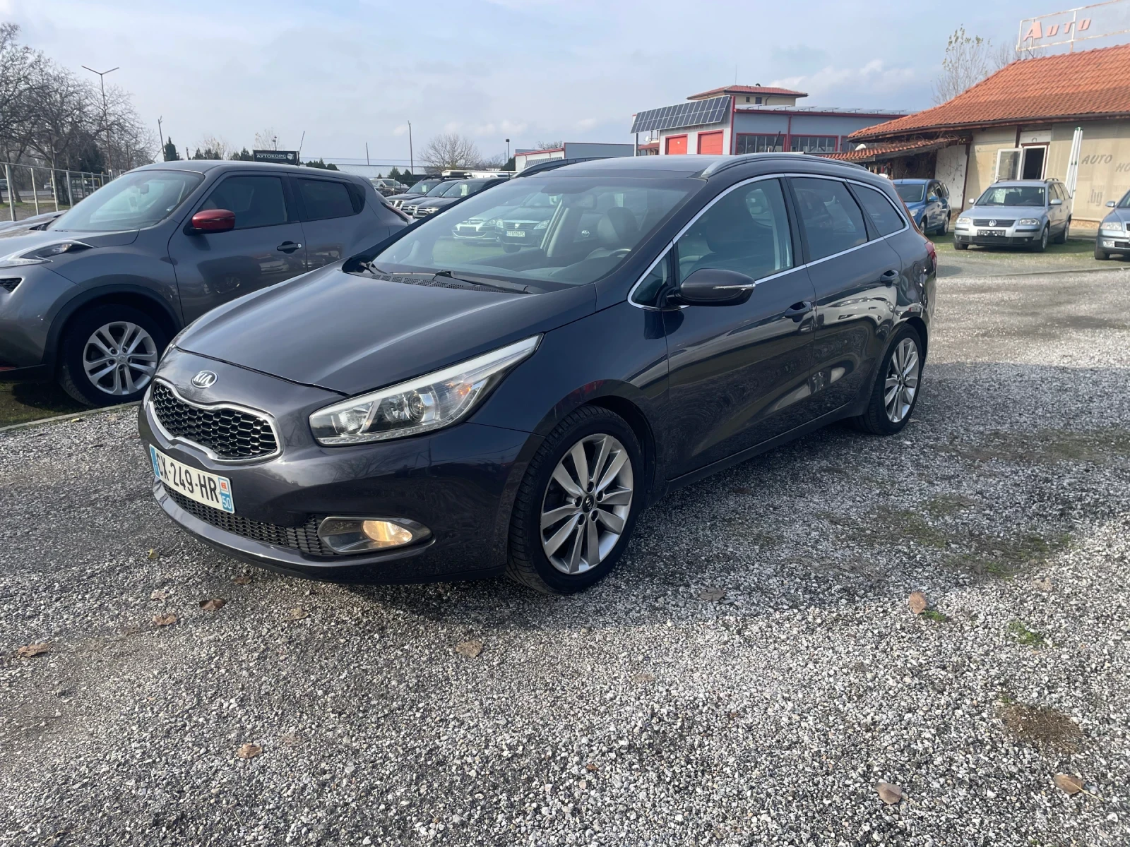 Kia Ceed 1.6 CRDI GT-LINE, снимка 3 - Автомобили и джипове - 54038549