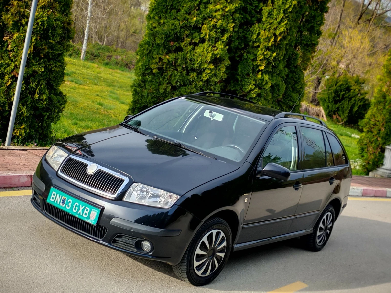 Skoda Fabia 1.4I-16V(75)* FACELIFT* LIMITED-EDITION* , снимка 2 - Автомобили и джипове - 54182749