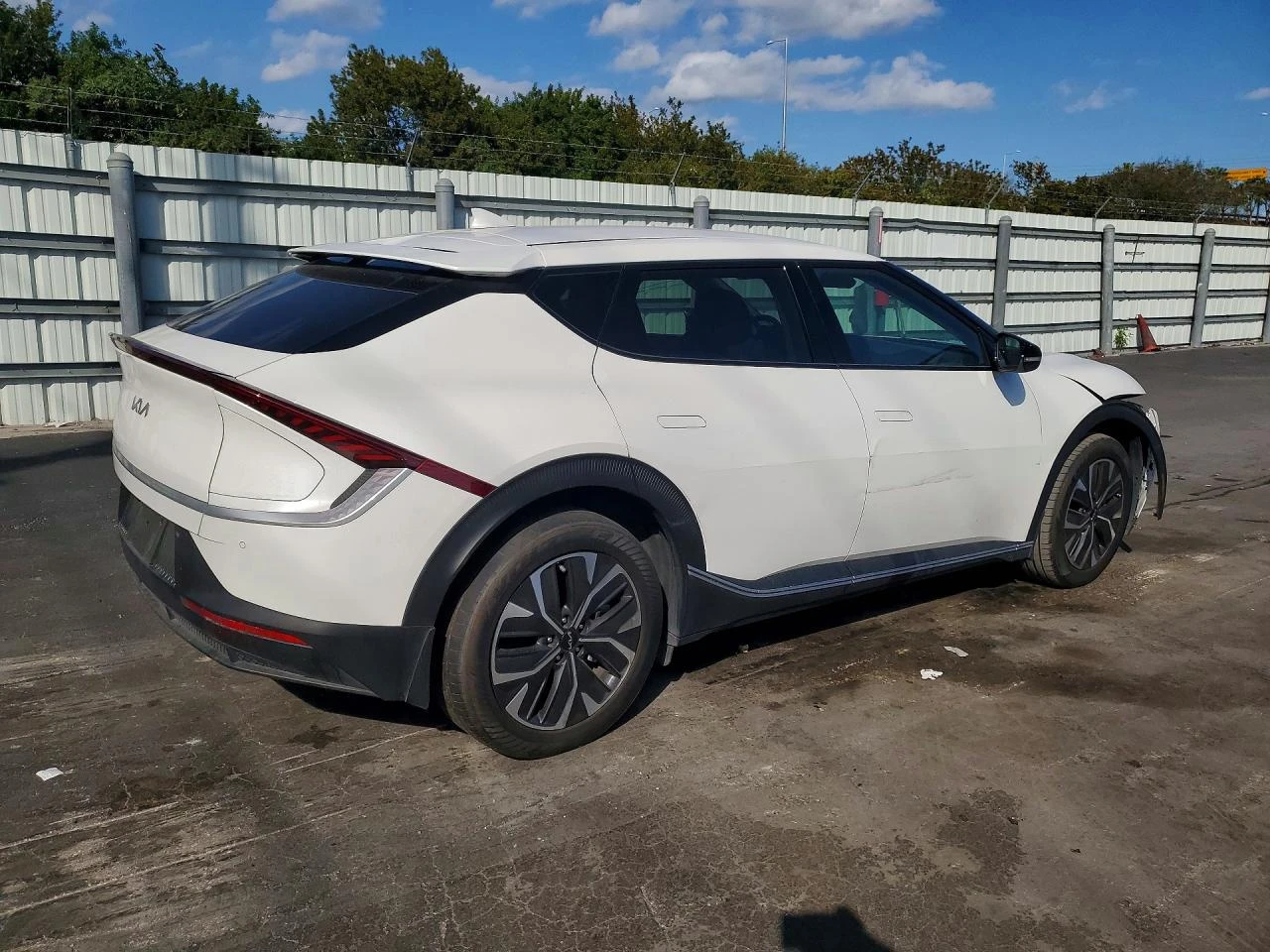 Kia EV6 Long Range RWD, снимка 3 - Автомобили и джипове - 54273334