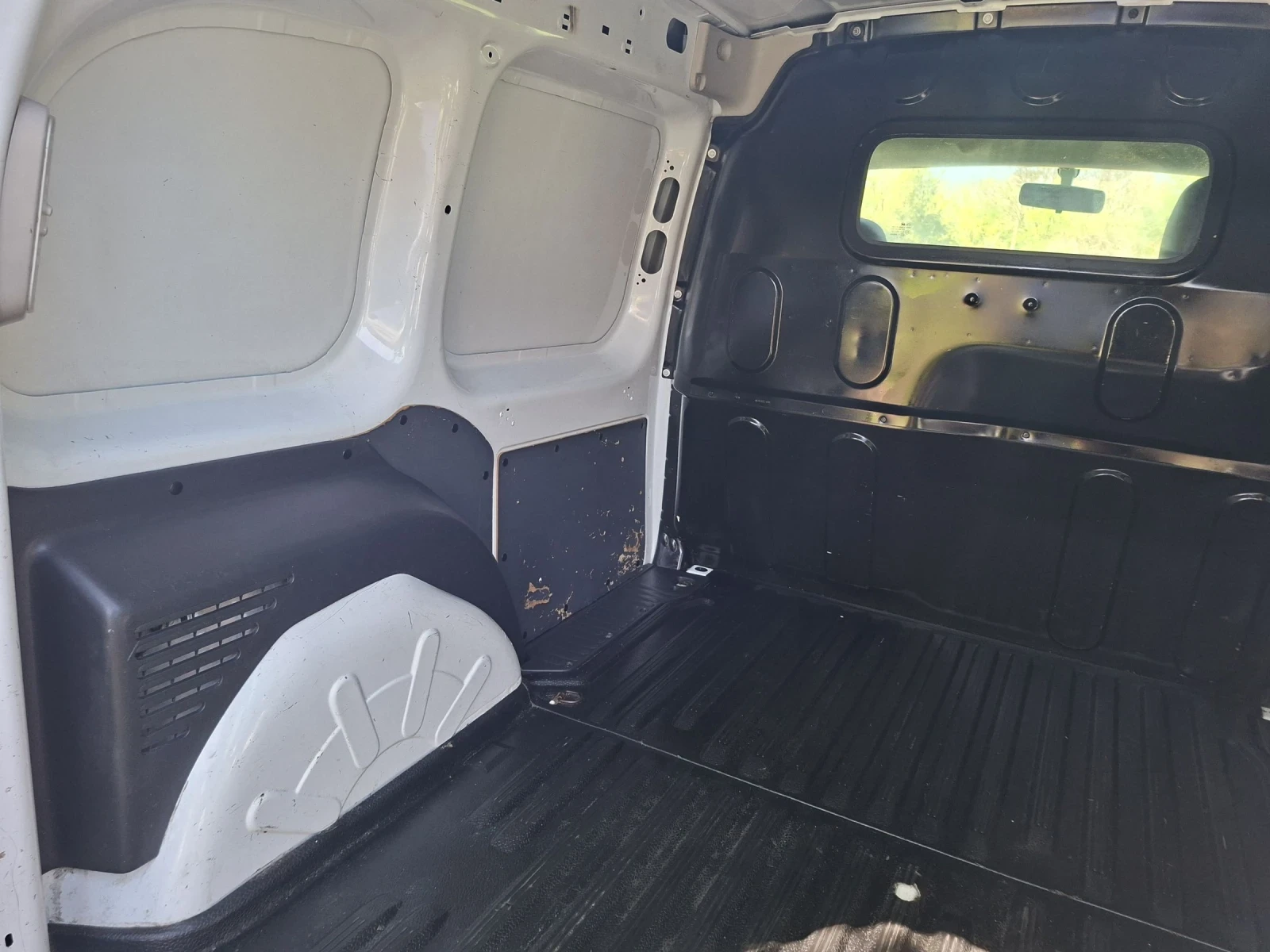 Renault Kangoo 1.5, снимка 8 - Автомобили и джипове - 54322338