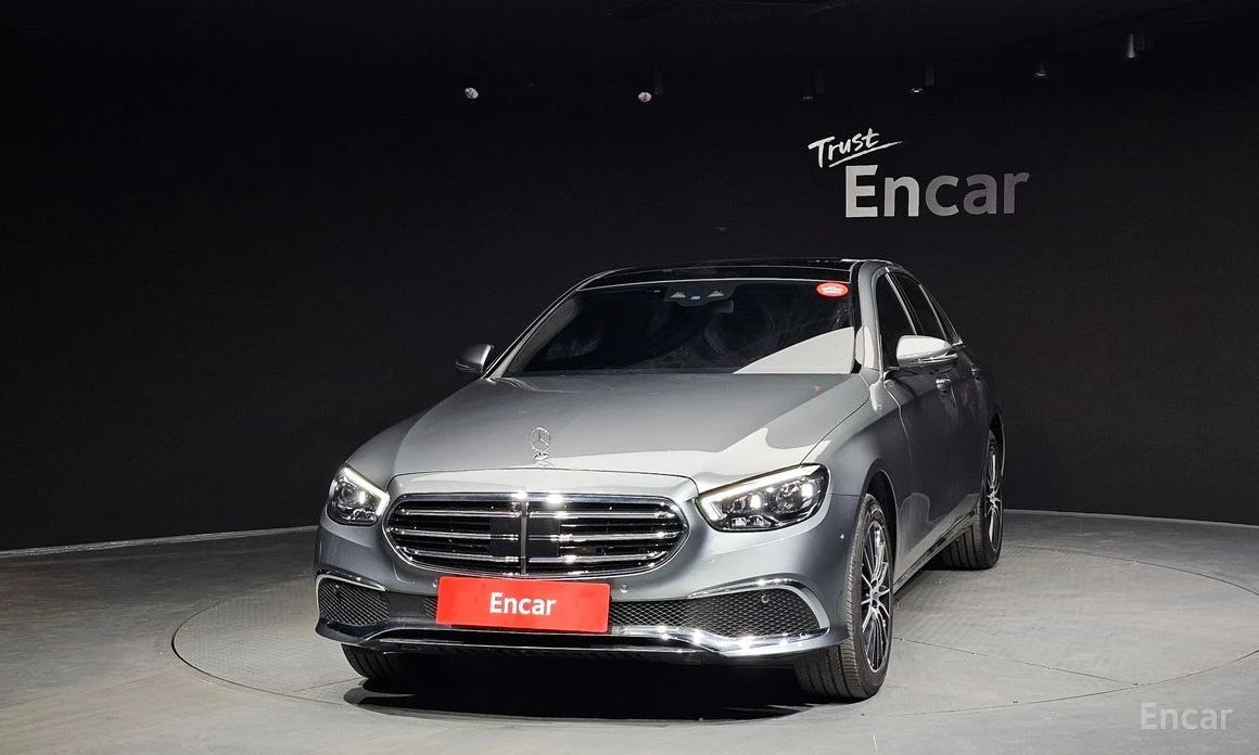 Mercedes-Benz E 300, снимка 3 - Автомобили и джипове - 54854483