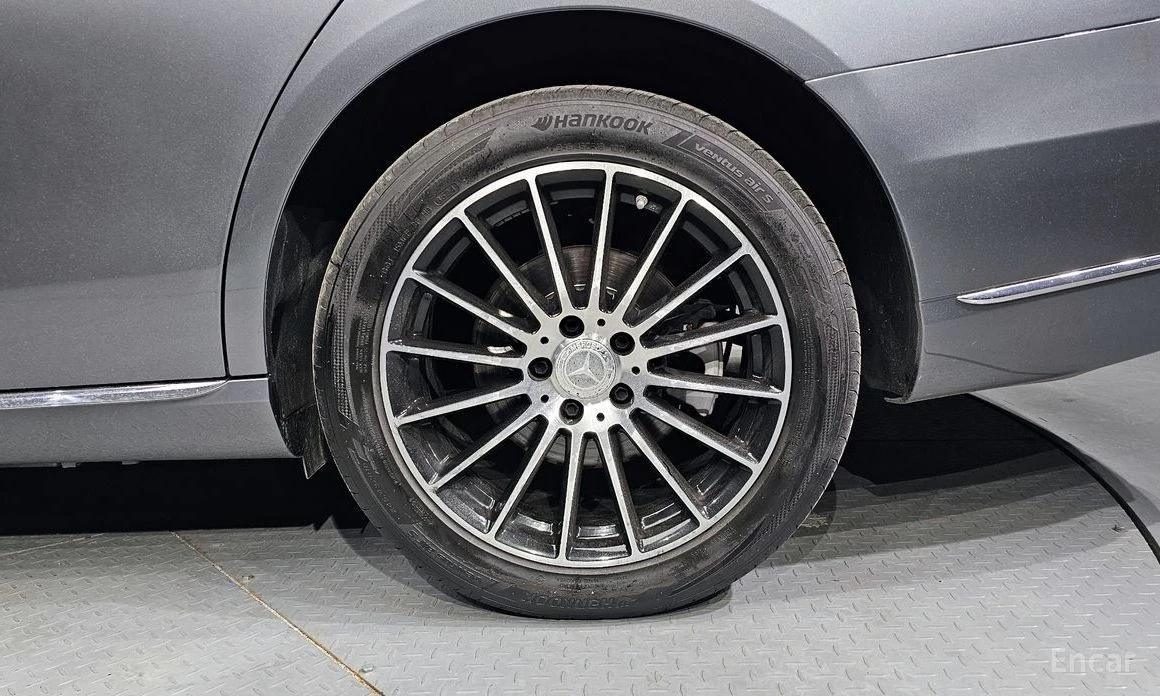 Mercedes-Benz E 300, снимка 5 - Автомобили и джипове - 54854483