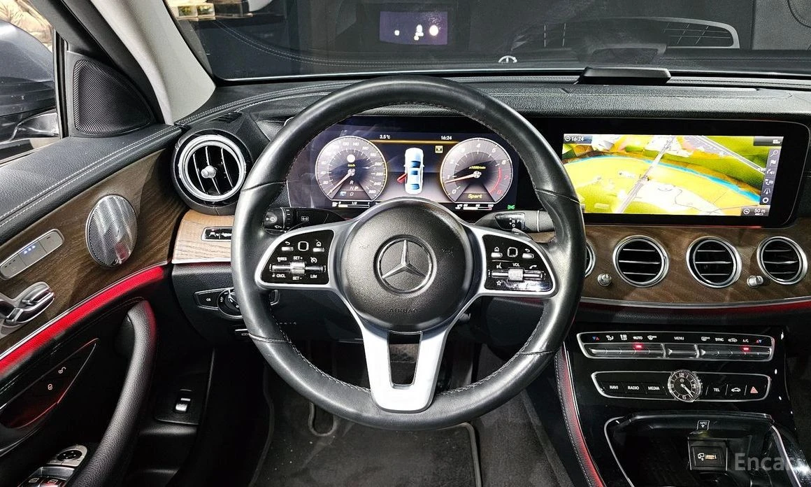 Mercedes-Benz E 300, снимка 13 - Автомобили и джипове - 54854483