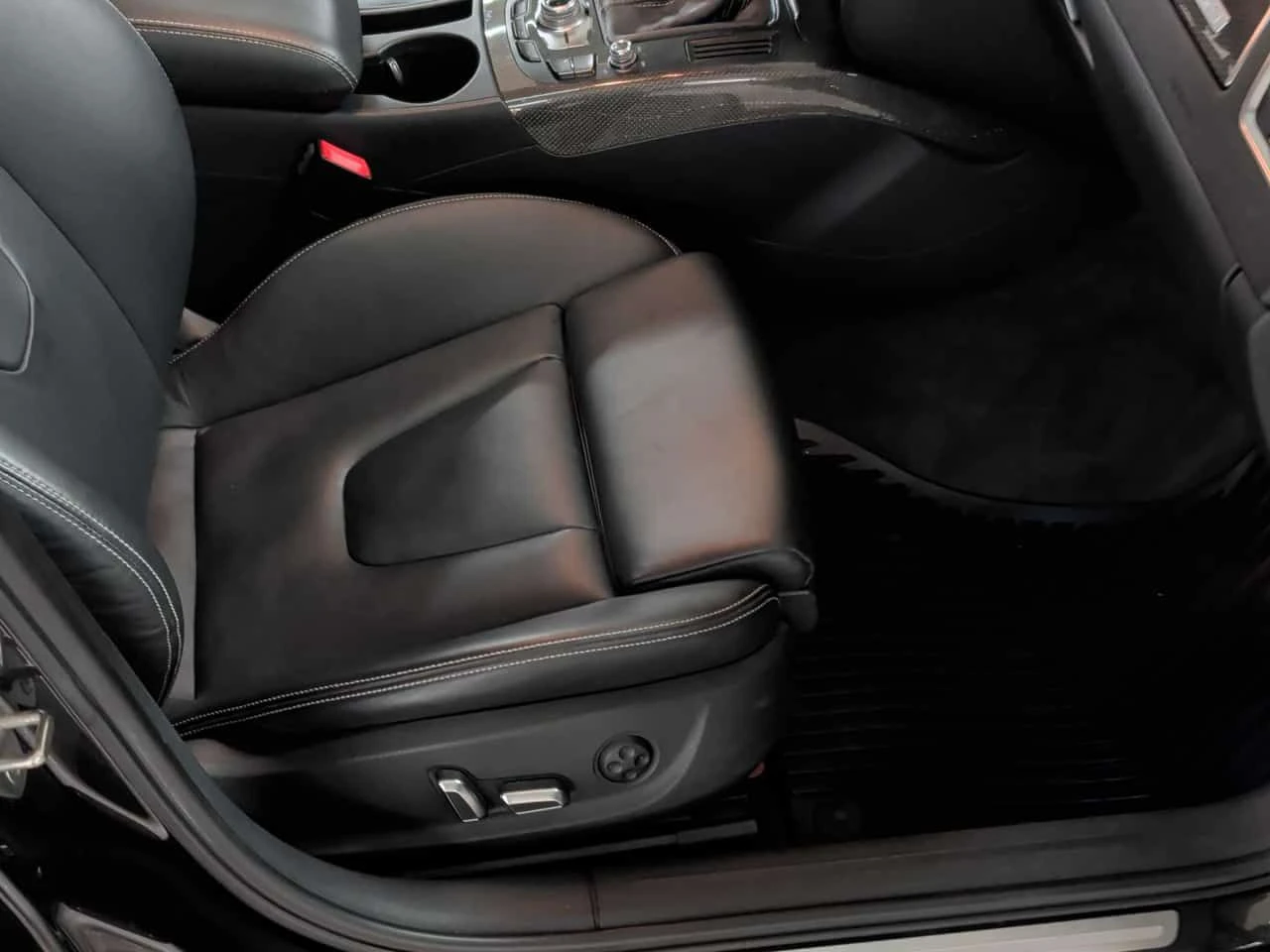 Audi S4 * Premium * CARFAX * ОПЦИЯ ЗА ФИНАНСИРАНЕ, снимка 15 - Автомобили и джипове - 54885455