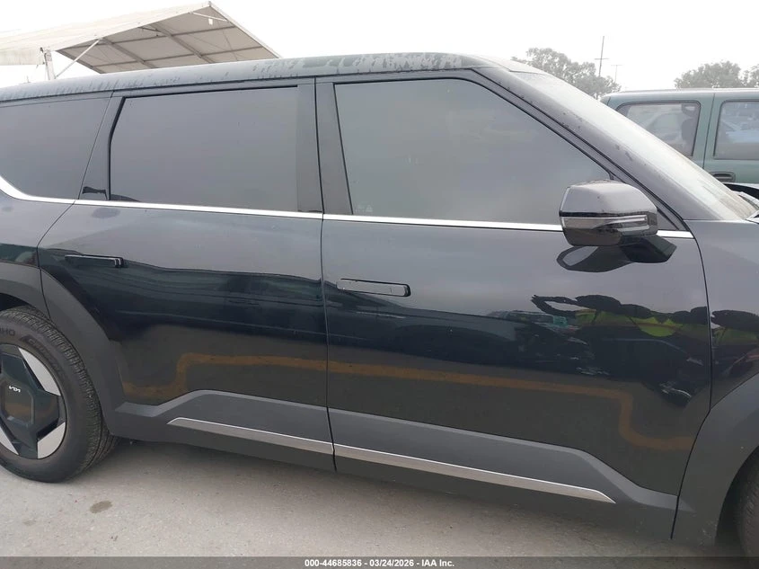 Kia EV9 Light Long Range, снимка 13 - Автомобили и джипове - 54906316