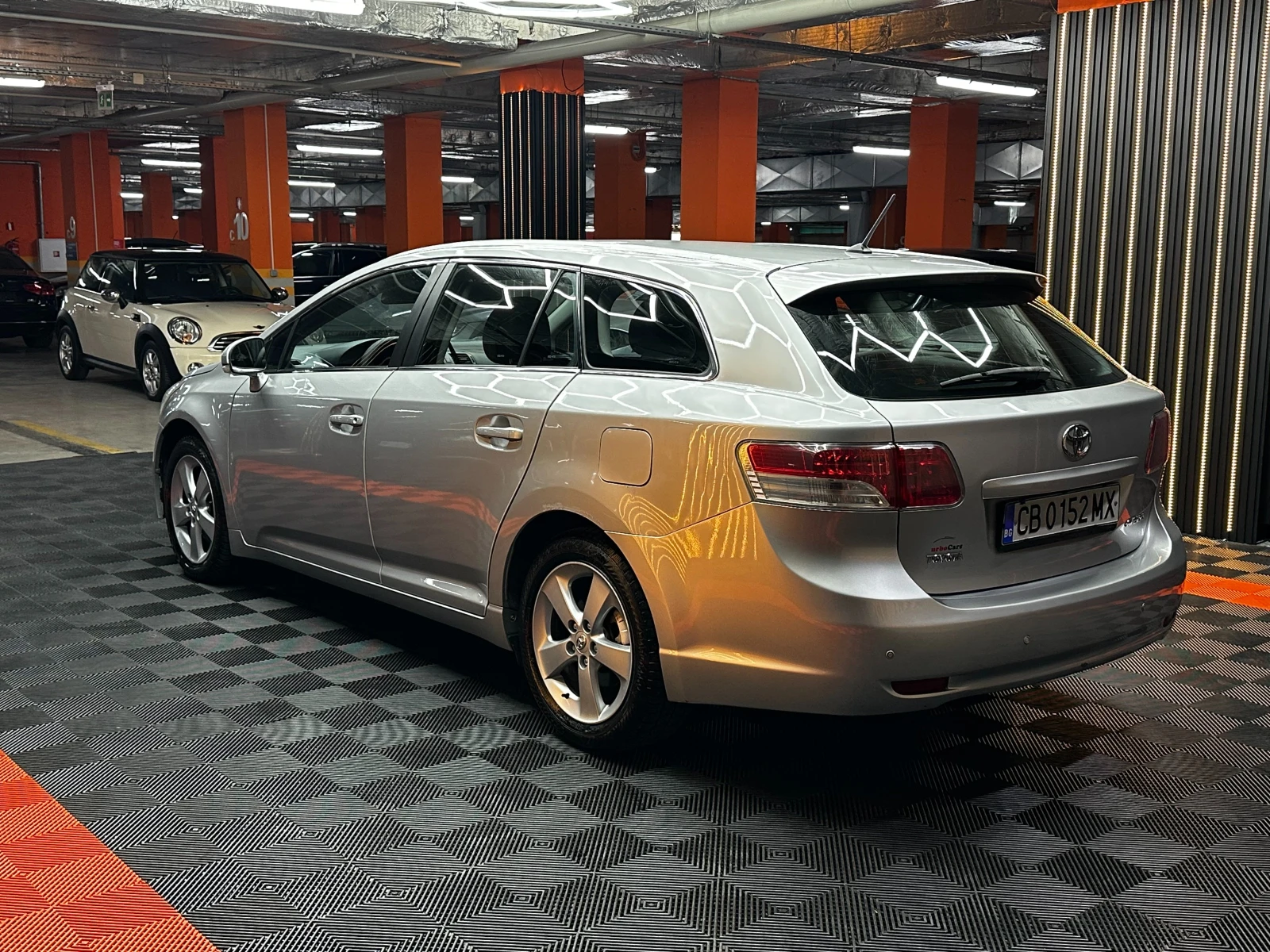 Toyota Avensis 2.2d 150 к.с./ГАРАНЦИЯ, снимка 5 - Автомобили и джипове - 55484049