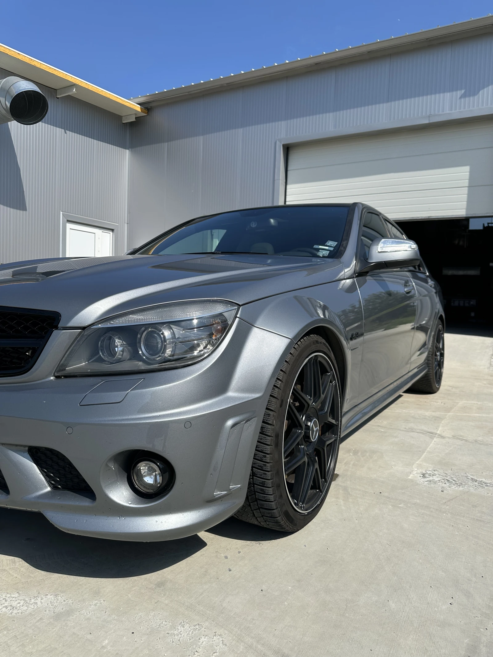 Mercedes-Benz C 63 AMG, снимка 4 - Автомобили и джипове - 55605257
